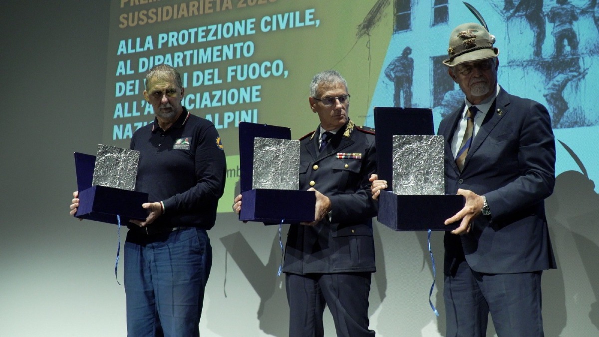 Tolmezzo, Premio Sussidiarietà nel primo giorno di scuola per il 50° del sisma - 