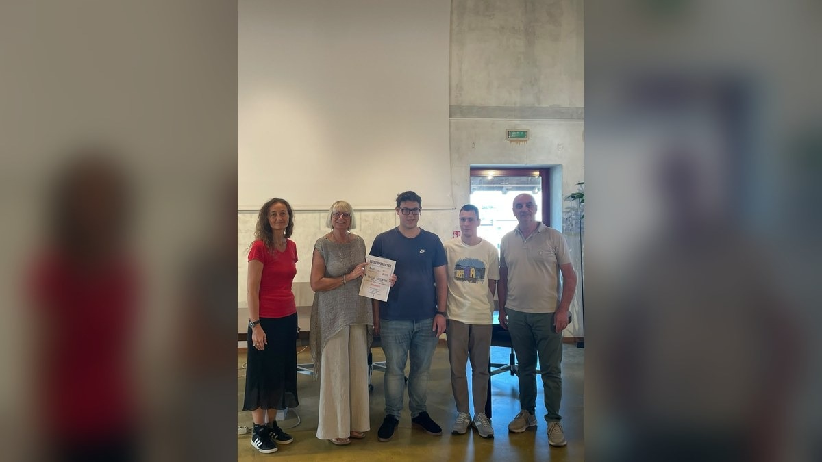 Vedelago, corsi digitali e 16 pc donati ai Comuni con il progetto Cantieri di Libertà - 