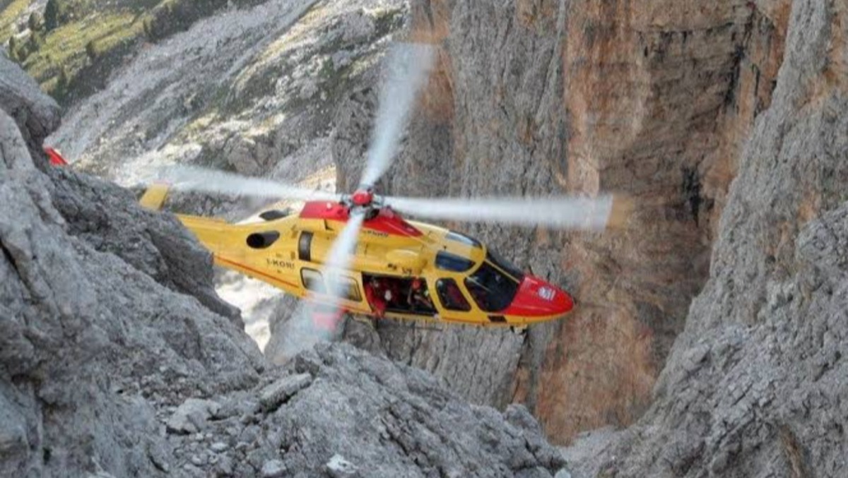 Precipita per 300 metri sulle Dolomiti: muore un escursionista trevigiano di 46 anni