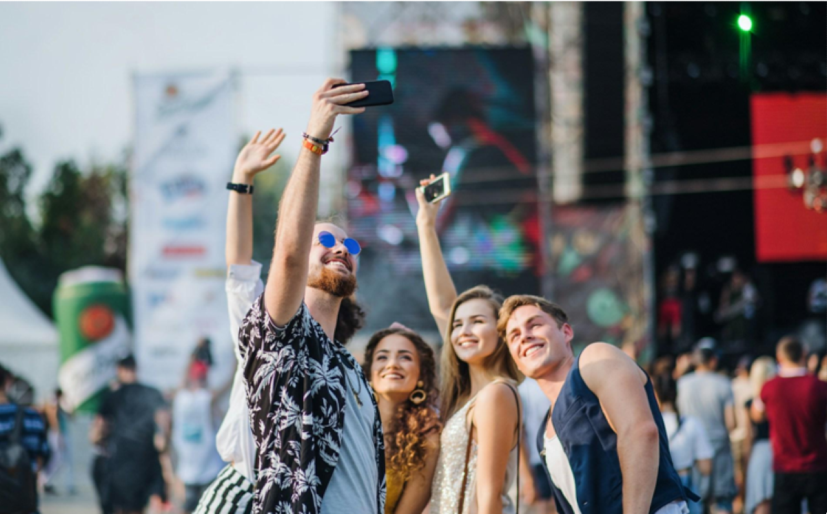 Il festival del tuo paese è finito. Che cosa succede alle centinaia di foto scattate? - 