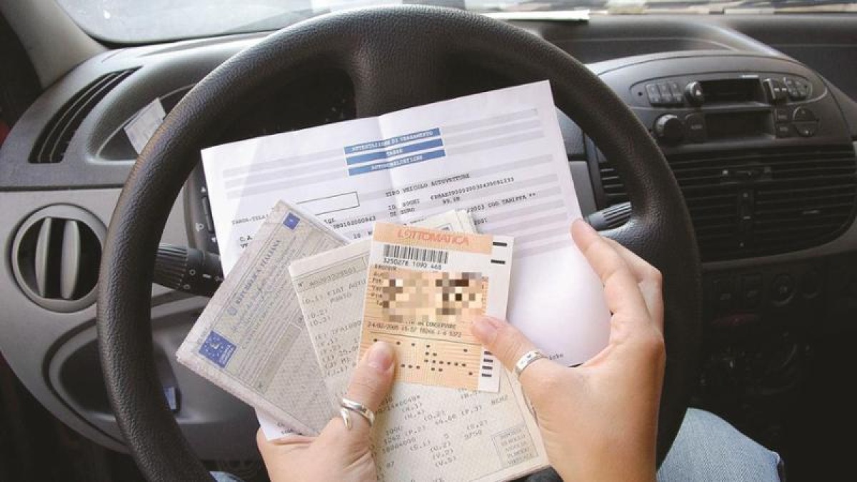 Bollo auto, arriva l’esenzione: controlla i kW sul libretto, ecco chi può beneficiarne - 