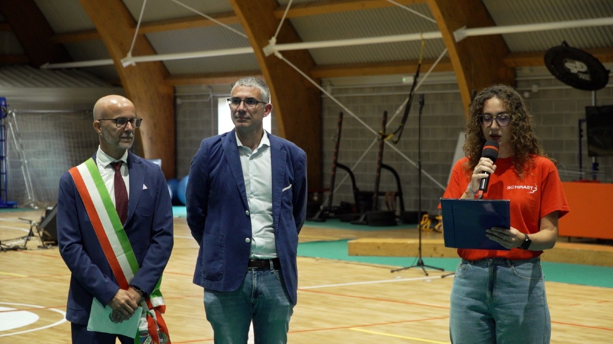 Doberdò del Lago inaugura la nuova palestra comunale: al taglio del nastro anche Roberti - 