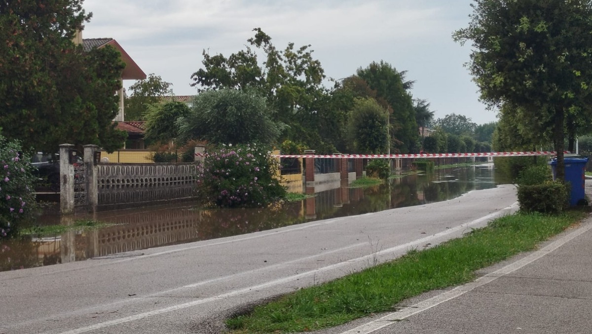 Cesarolo di nuovo sott’acqua, Codognotto lancia la raccolta firme: «Siamo in un grande catino» - 