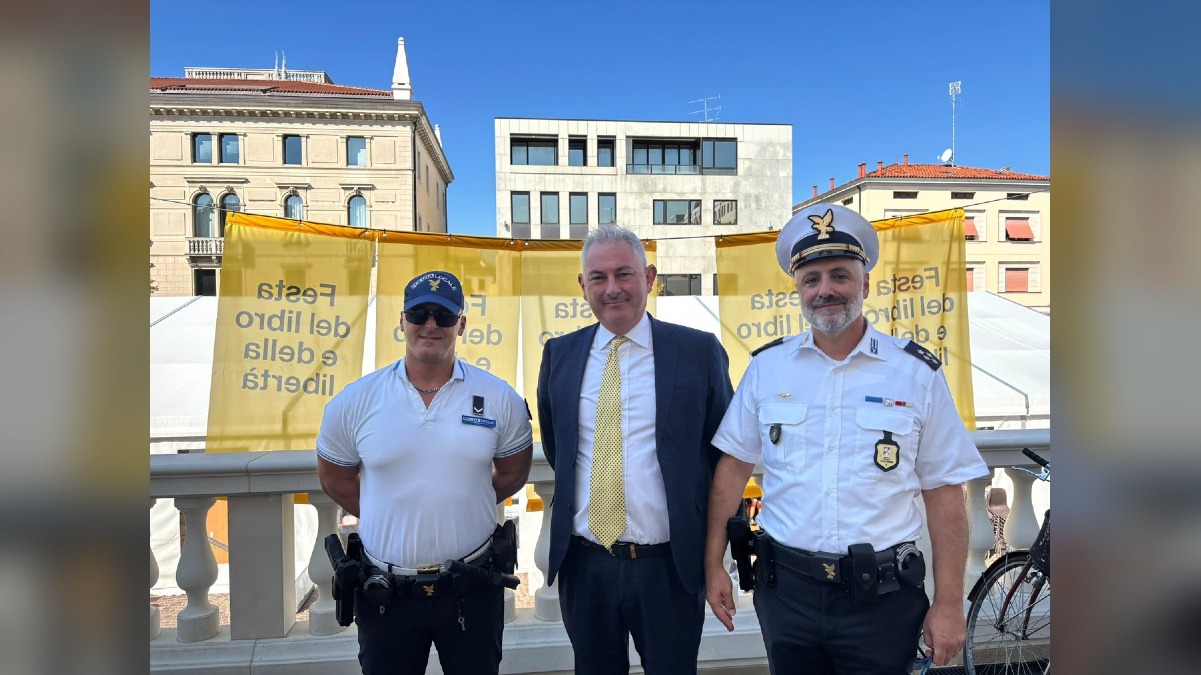 Pordenonelegge, il Comune ringrazia 263 Angeli e forze dell’ordine per il festival - 