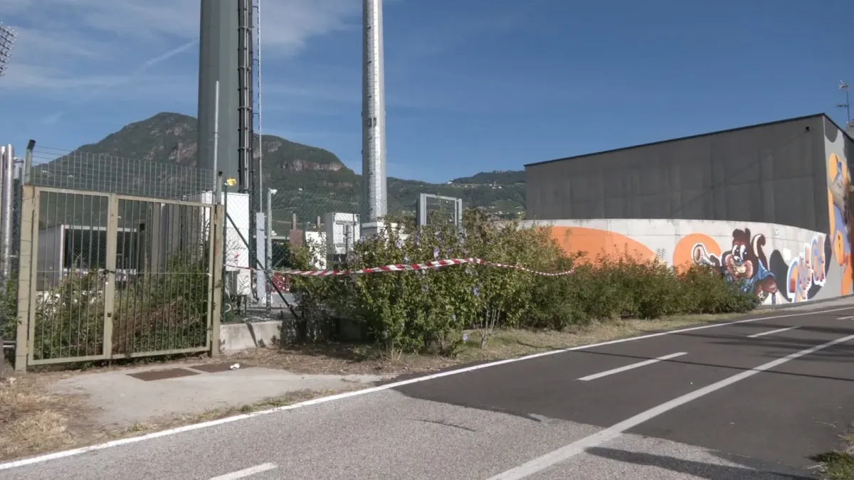 Tragedia vicino allo stadio Druso: uomo trovato morto ai piedi di un’antenna - 