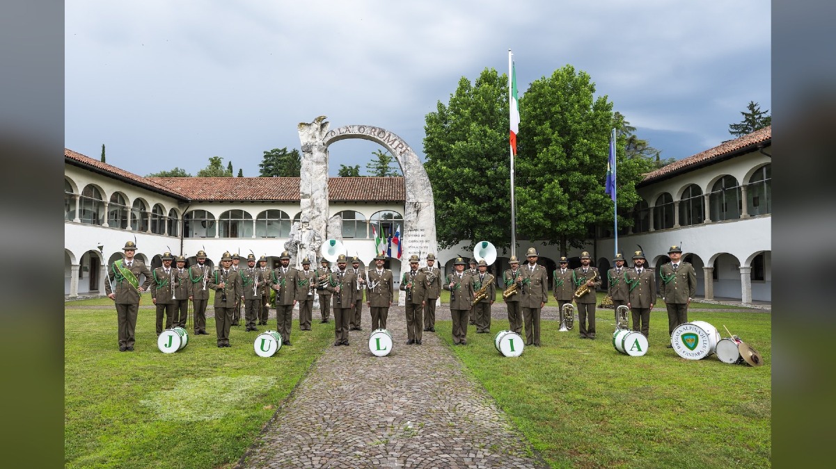 Venzone ricorda il terremoto con la Brigata Julia: incontro il 3 ottobre e fanfara in concerto - 