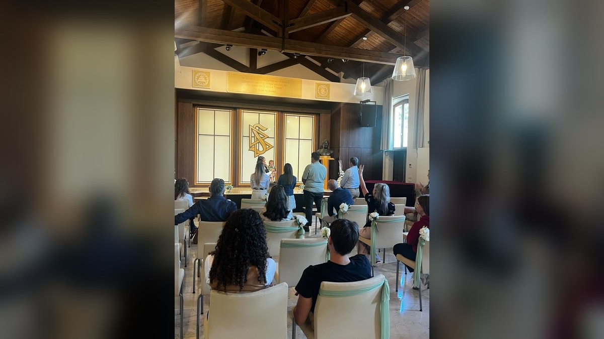 Mattia James accolto nella Chiesa di Scientology di Padova con la cerimonia del nome - 