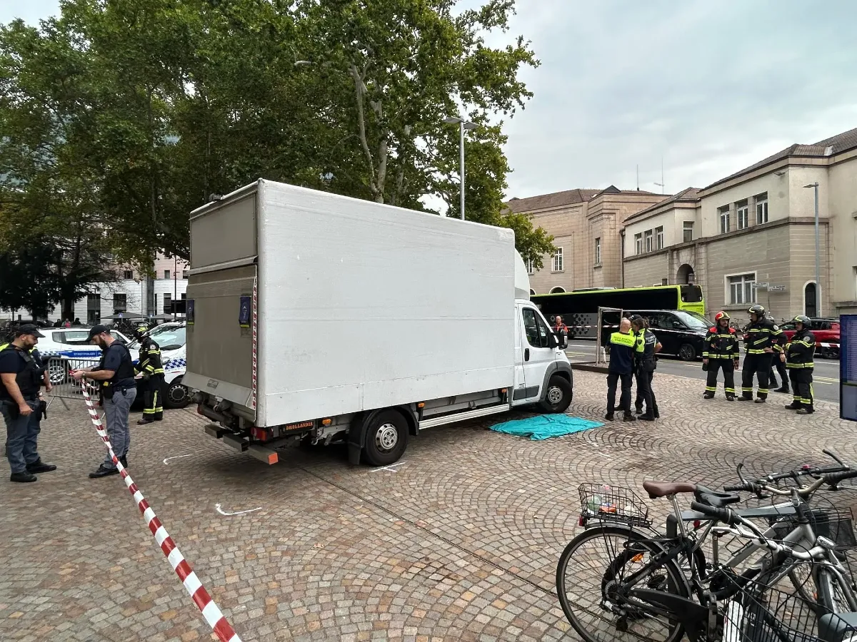 Investita da un furgone, la bimba di 5 anni è morta in ospedale - 