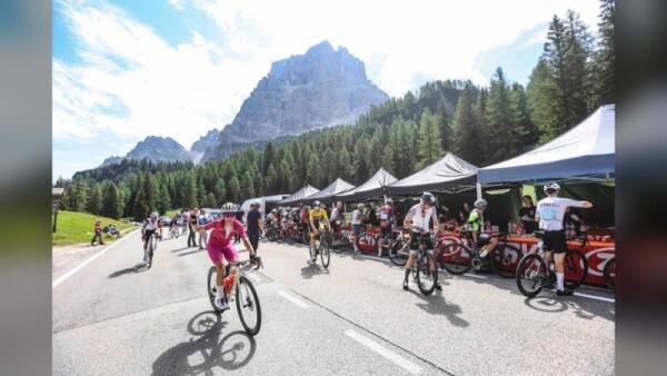 Sportful Dolomiti Race 2027, iscrizioni dal 1 ottobre: 1.000 posti in griglia avanzata