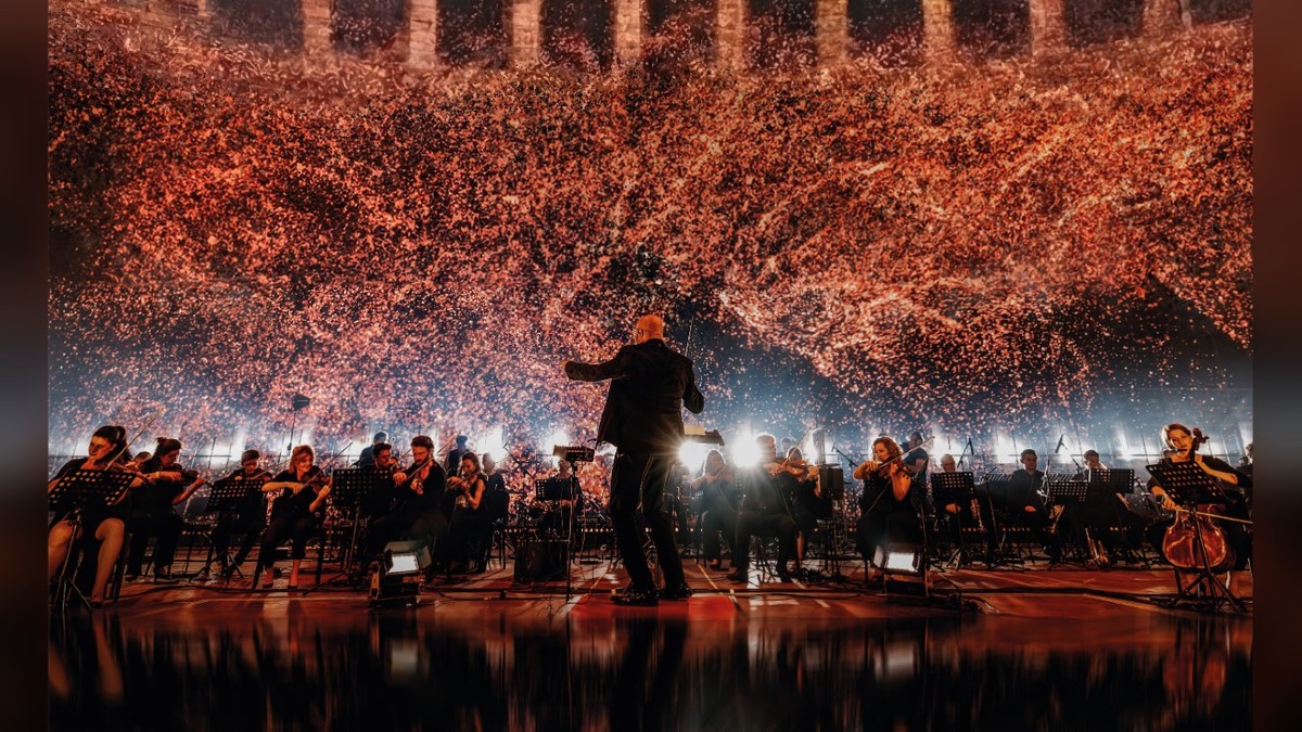 Arena di Verona, la notte elettronico-sinfonica fa il pieno: tutto esaurito per Symphony of Unity - 