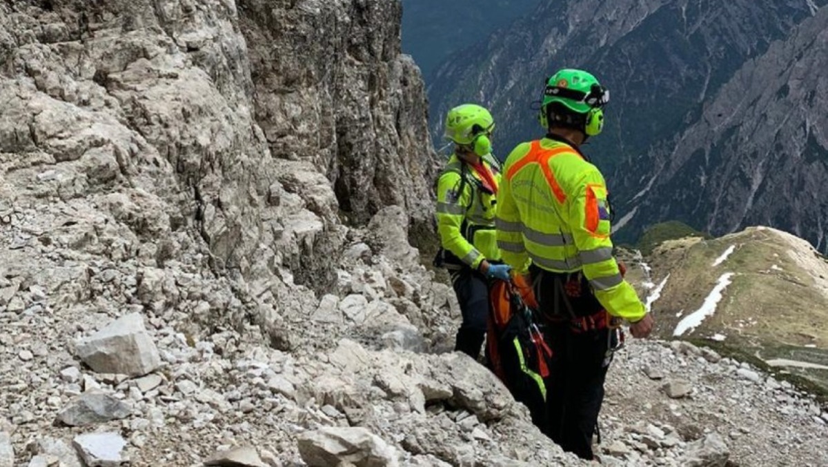 Tragedia sui sentieri di Cortina: escursionista muore nel rientro verso il Dibona - 