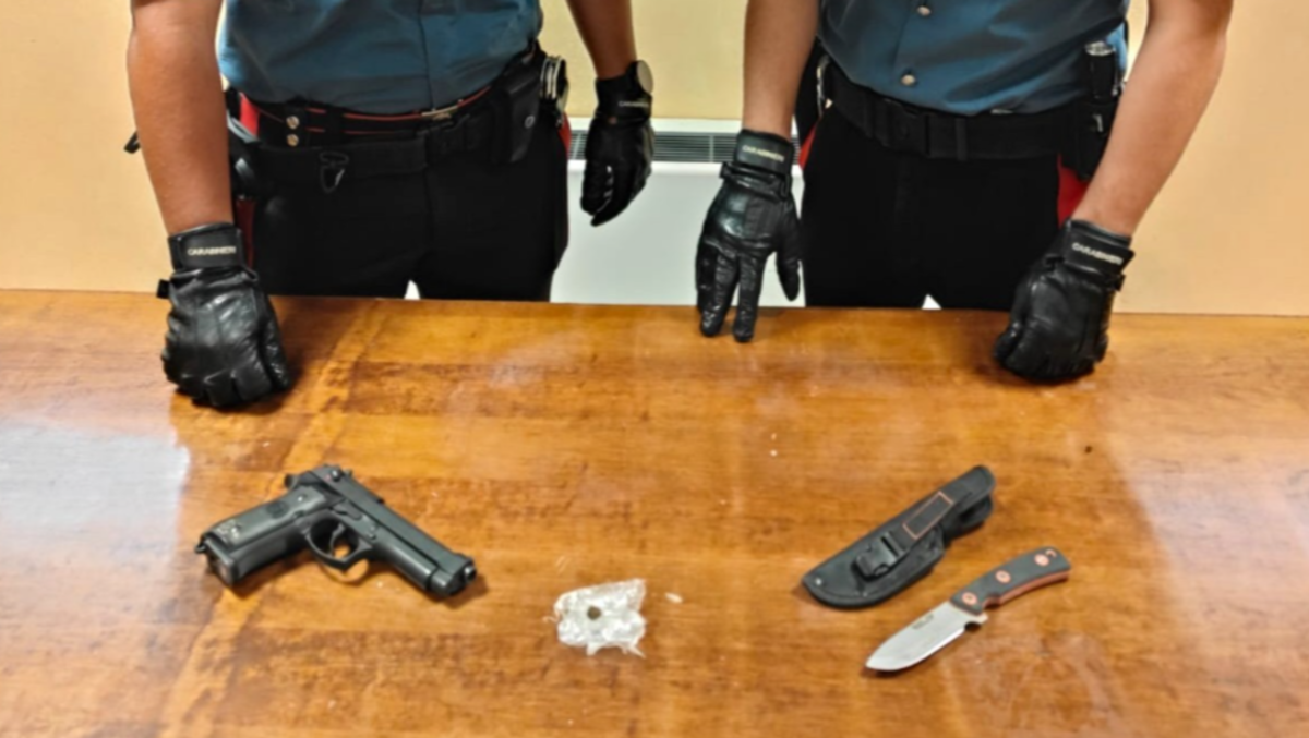 Controllo dopo una lite domestica nel Friuli collinare: sequestrati coltello, pistola ad aria compressa e hashish - 
