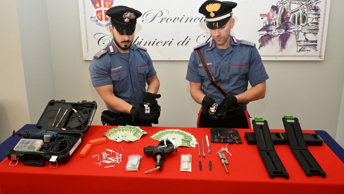 Udine, tentato colpo in appartamento sventato nella notte: due arresti dopo la chiamata al 112