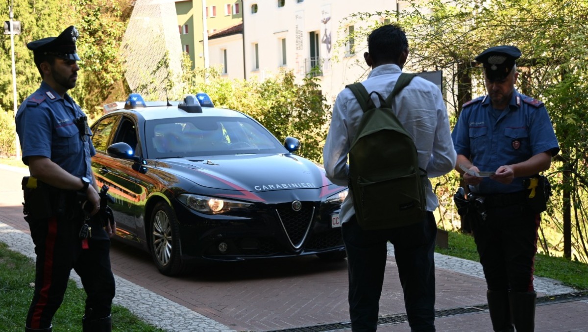 Pordenone, due denunce in poche ore: fermato un 23enne dopo gli episodi tra viale Dante e parco Galvani - 
