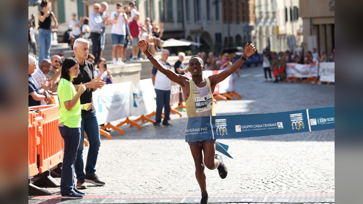 Udine corre e fa il pieno: record alla mezza, successo per Waithira e Musabyeyezu - 