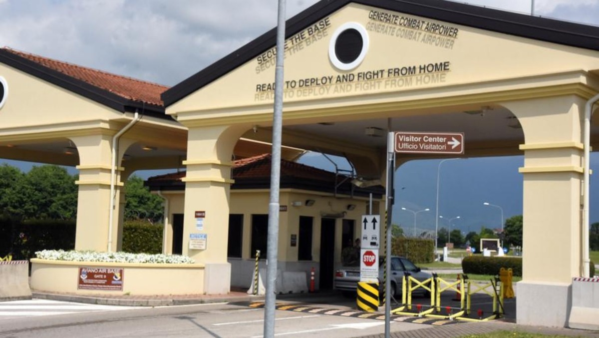 Aviano, militare Usa trovato morto fuori dalla base: il comando conferma il decesso - 