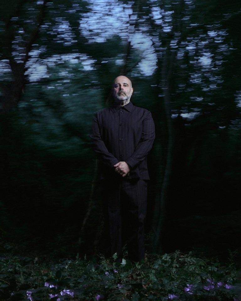 Cervignano, Teho Teardo porta il Concerto al buio nel giardino di Casa Zigaina