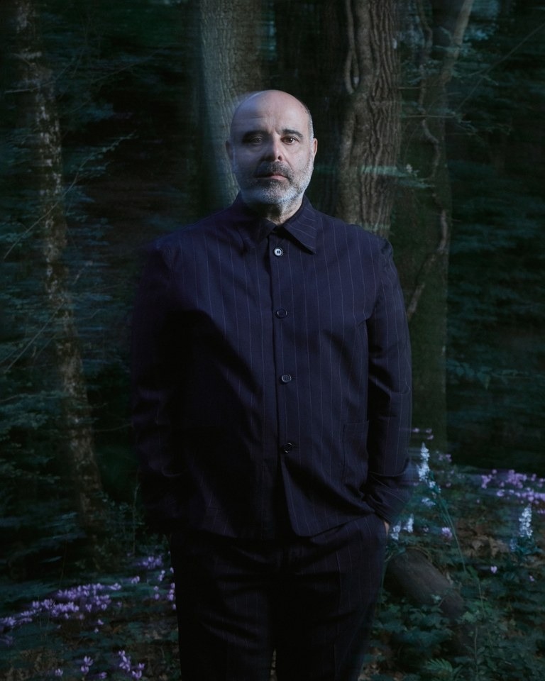 Cervignano, Teho Teardo porta il Concerto al buio nel giardino di Casa Zigaina