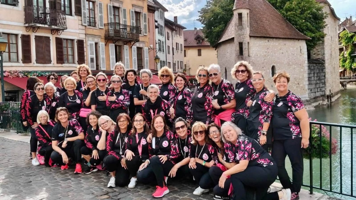 Trifoglio Rosa Mestre seconda al Mondiale di dragon boat: 54,78 nei 200 metri