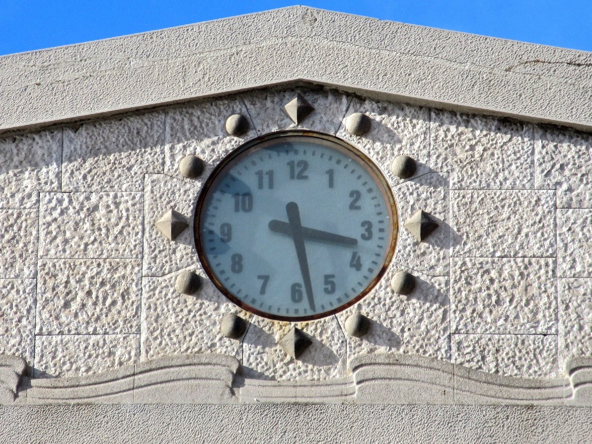 Trieste dedica una mostra agli orologi pubblici e il 18 settembre un incontro sul tempo