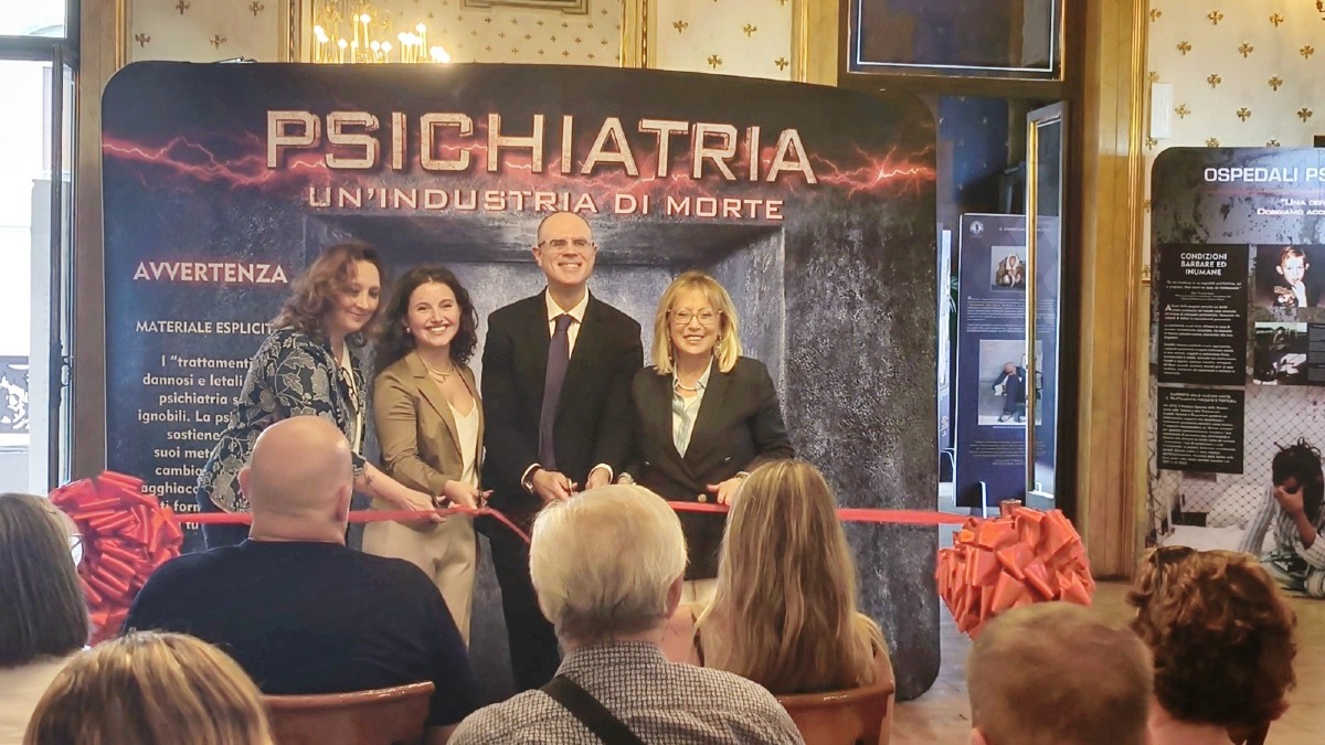 Psichiatria e diritti umani, mostra al Caffè Pedrocchi di Padova fino al 6 settembre