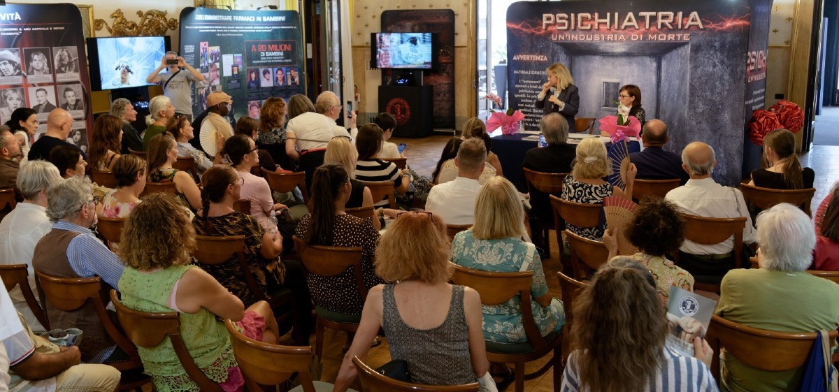 Psichiatria e diritti umani, mostra al Caffè Pedrocchi di Padova fino al 6 settembre