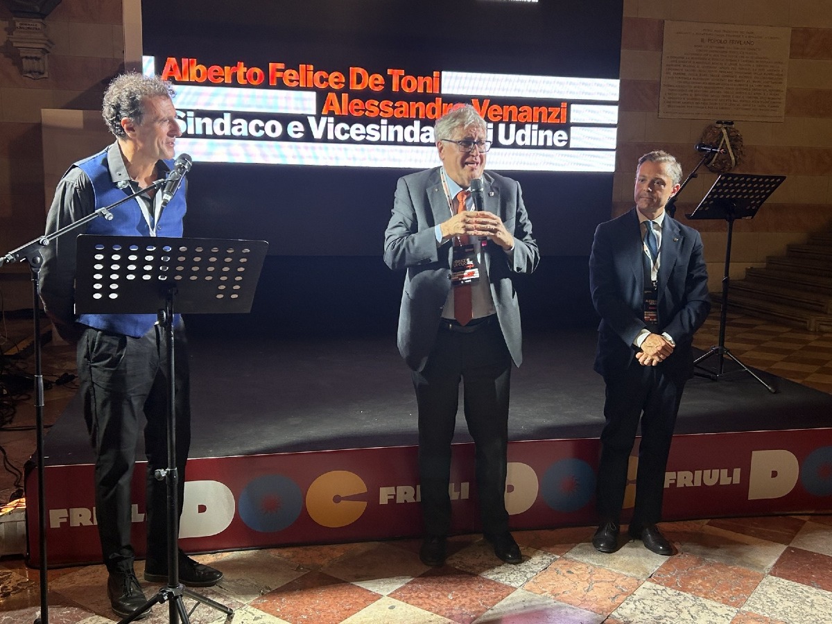 Udine, oltre 200 persone in Loggia del Lionello per raccontare il lavoro del Comune
