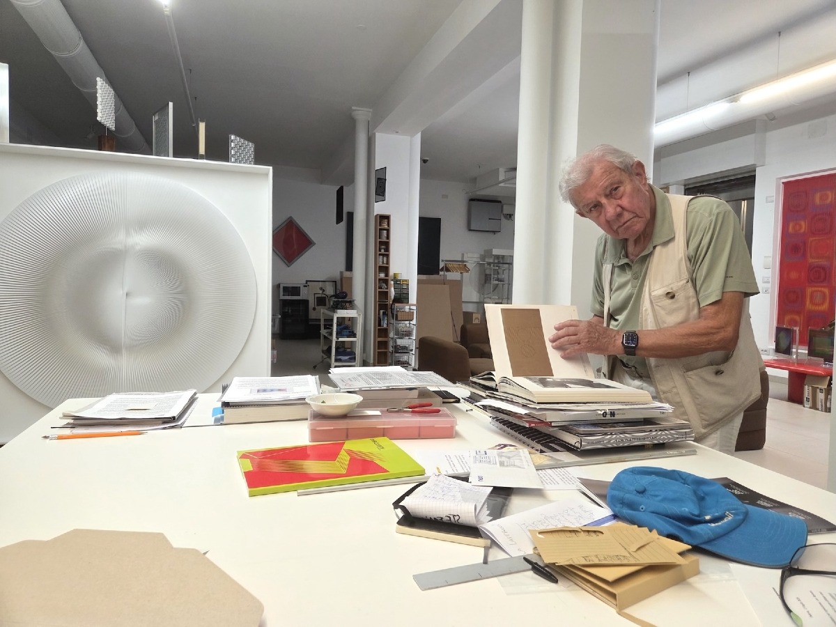 Alberto Biasi in mostra a Roma dal 16 settembre: venti opere e due ambienti luminosi