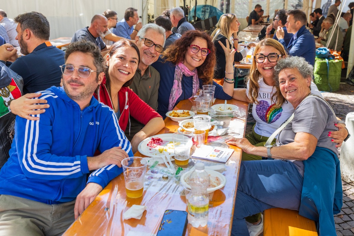Friuli Doc 2026, il venerdì accende Udine tra piazze affollate e degustazioni