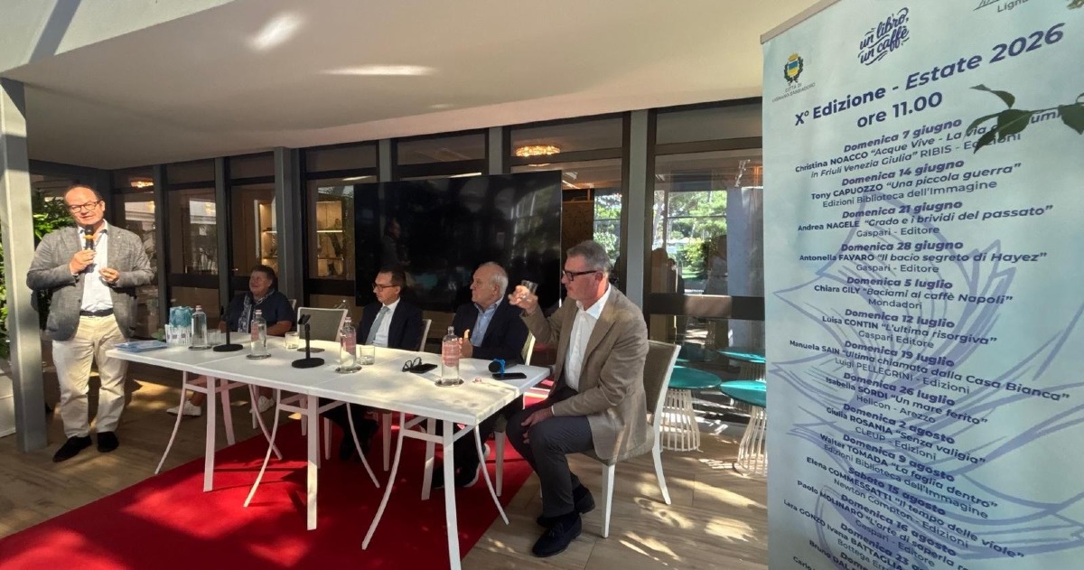 Lignano, dieci anni di "Un libro, un caffè": chiusa la rassegna dedicata agli autori Fvg