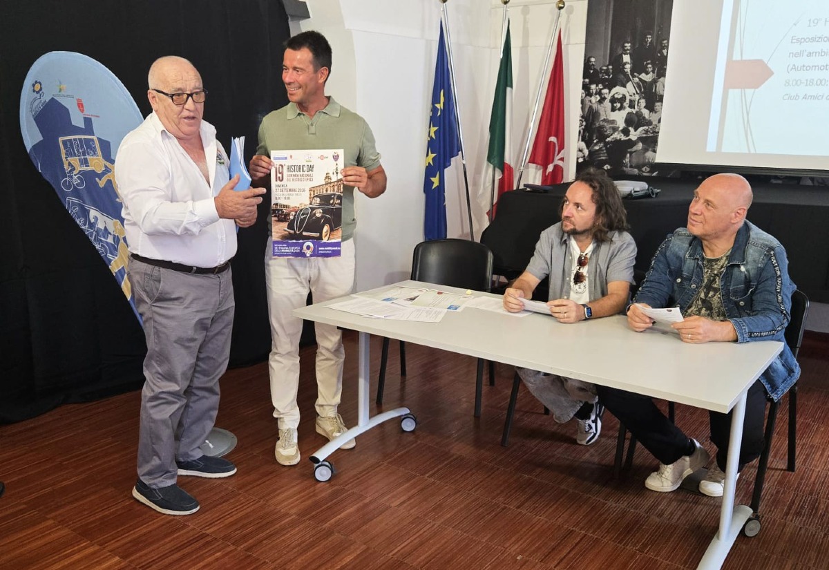 Trieste, il 27 settembre in Piazza della Borsa il 19° Historic Day con giri solidali