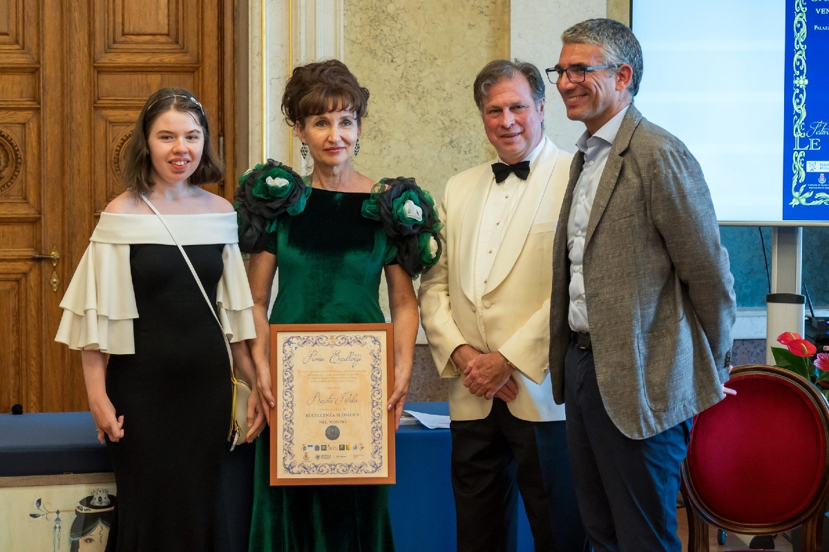 Trieste, doppio riconoscimento per Izabela Kliska Cabanik e Renata La Rena al festival