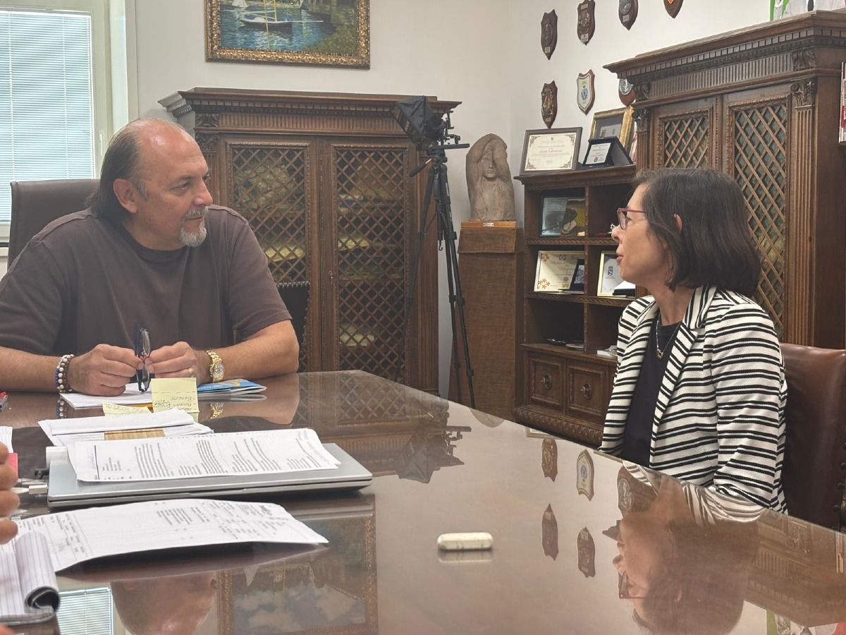 Monfalcone, nuova dirigente al comprensivo Giacich: incontro in Comune per l’anno