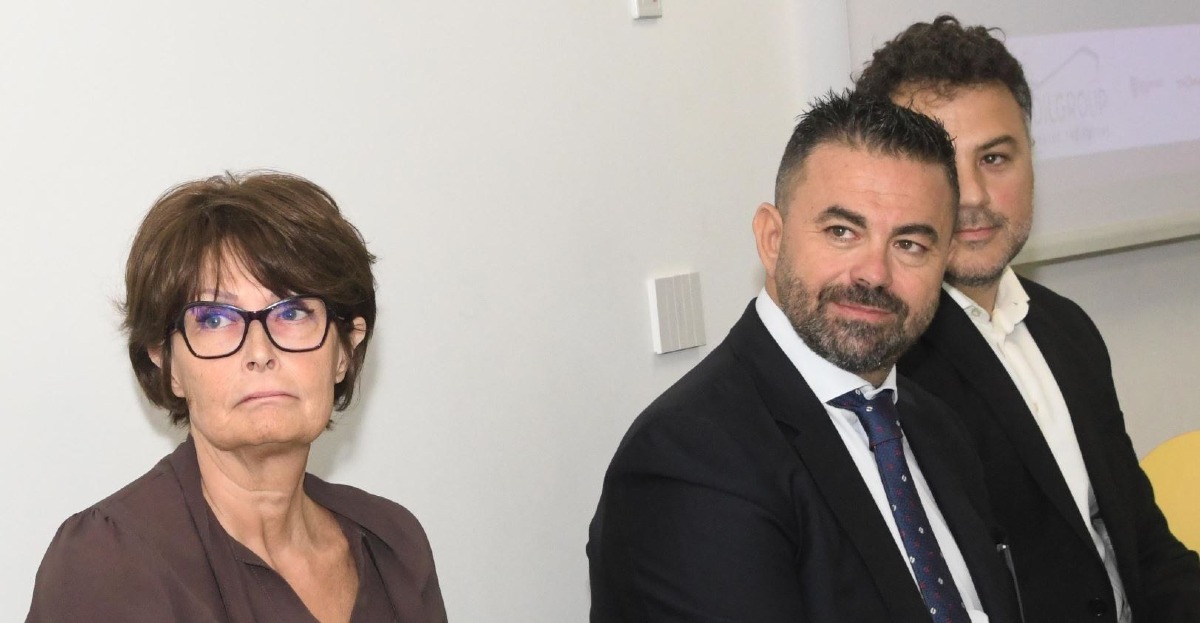 Edil Group porta 6 defibrillatori in uffici e cantieri di Trieste, collegati al 118