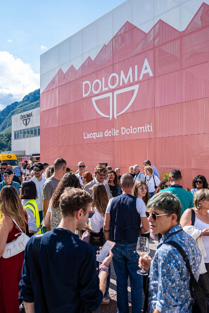 Acqua Dolomia apre lo stabilimento di Cimolais: investimenti, 50 lavoratori e nuovi