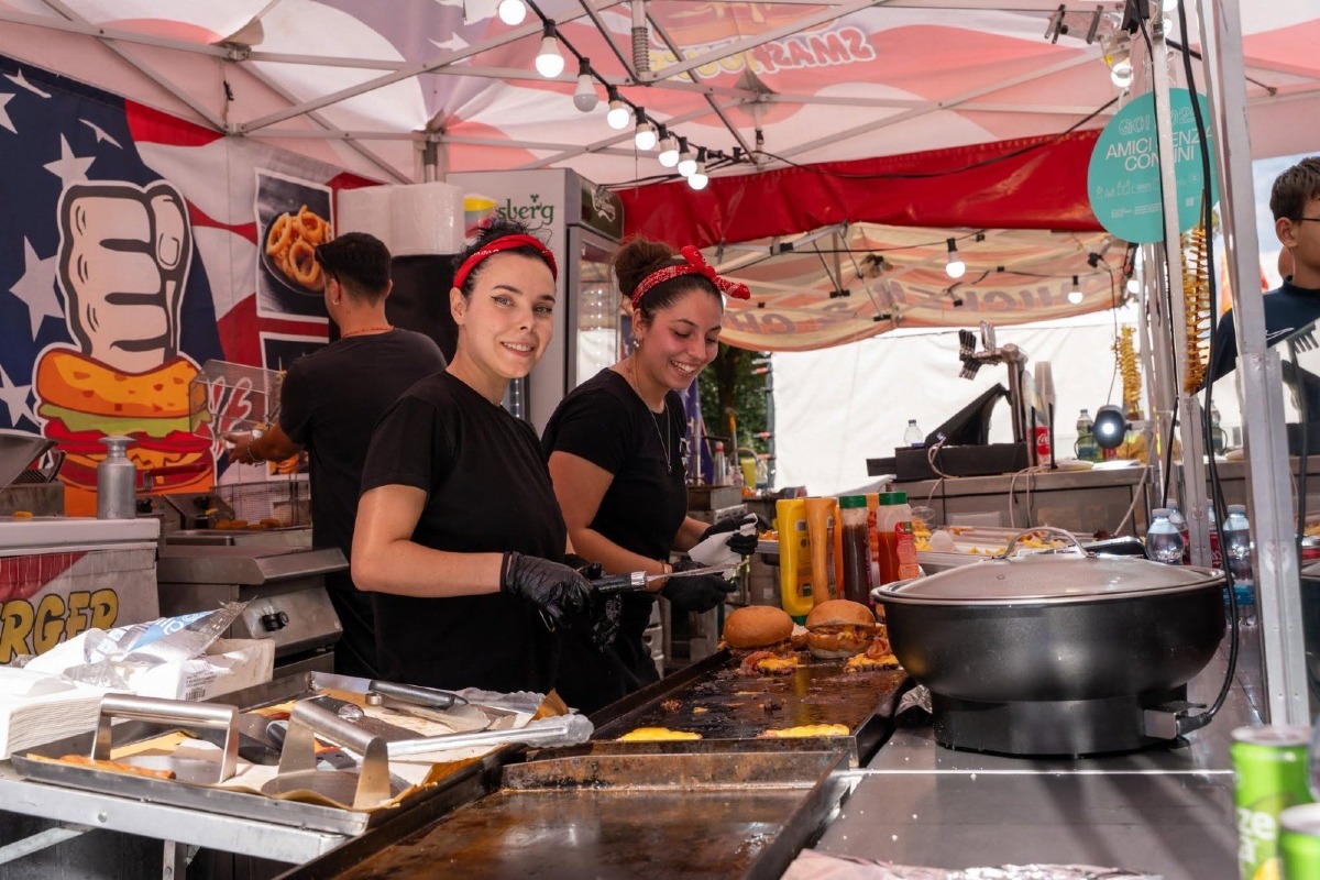 Gusti di Frontiera, venerdì 25 settembre Gorizia apre 300 stand fino alle 3 di notte