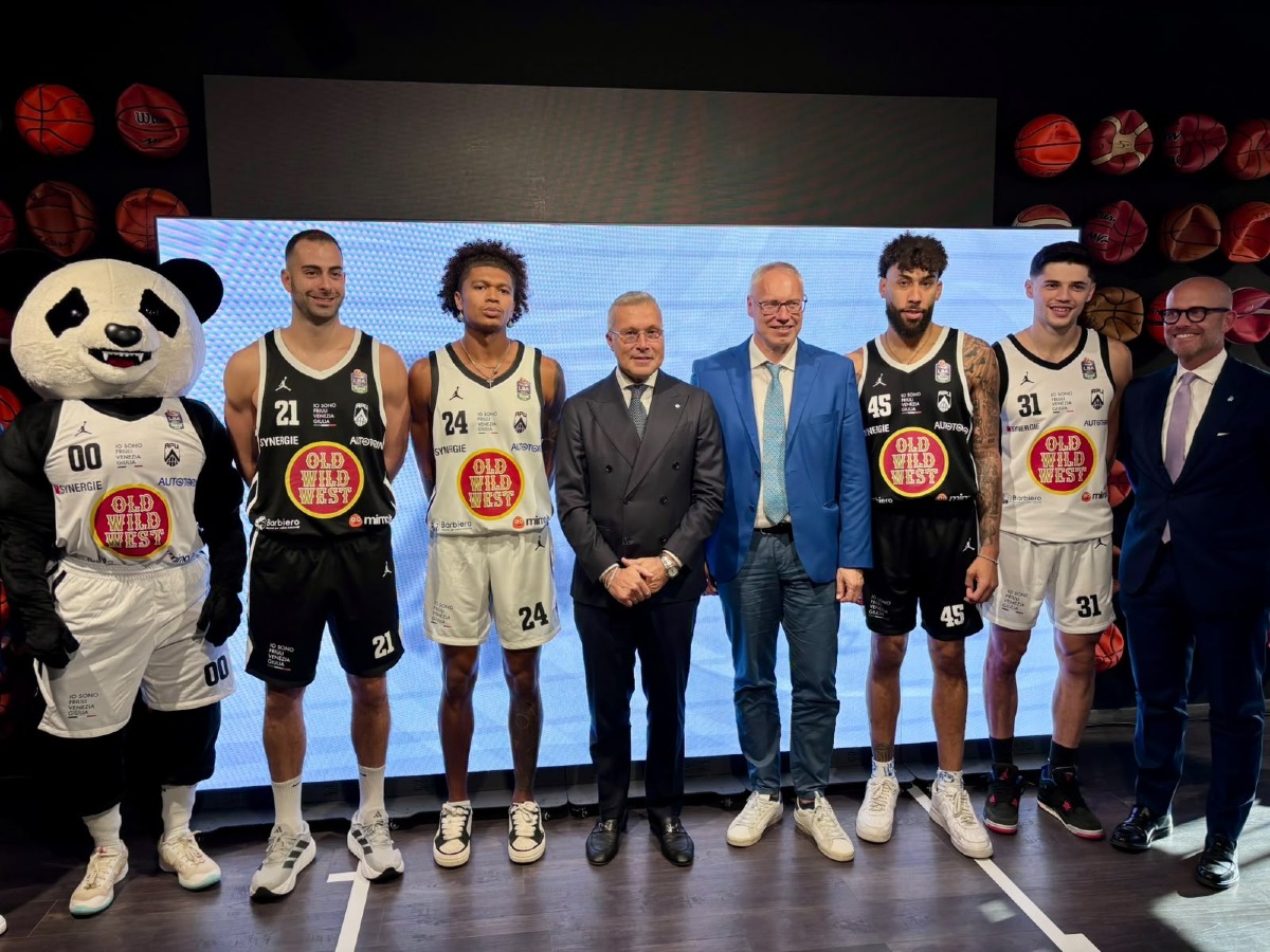 Apu Udine presenta maglia e brand 2026, il Friuli Venezia Giulia in vetrina in Serie A1
