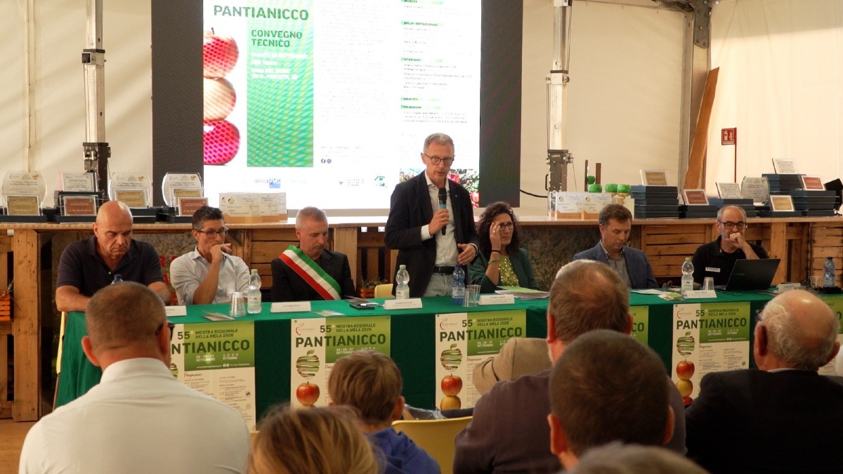 Pantianicco, premio Mela Friuli 2026 a Lauro Cargnelli: 56 aziende in concorso