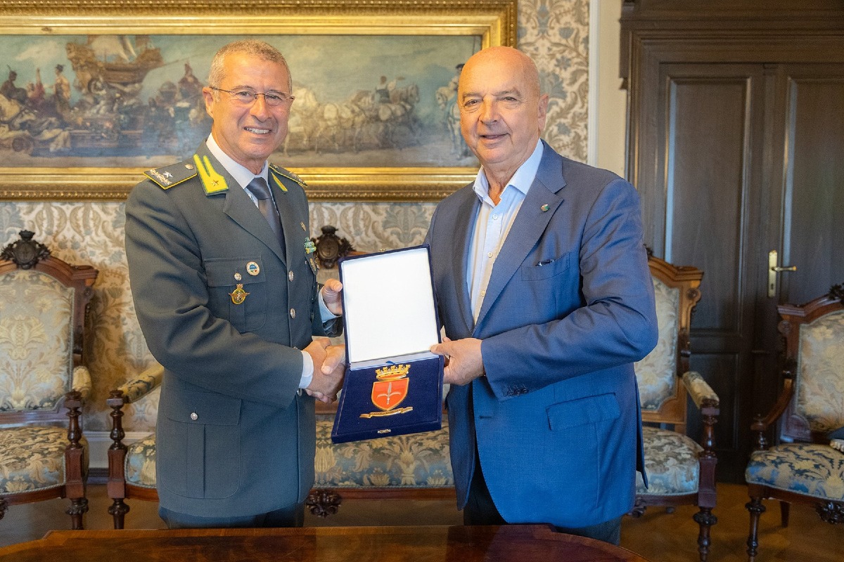 Trieste, incontro in municipio tra Dipiazza e il nuovo comandante Fvg della Guardia di