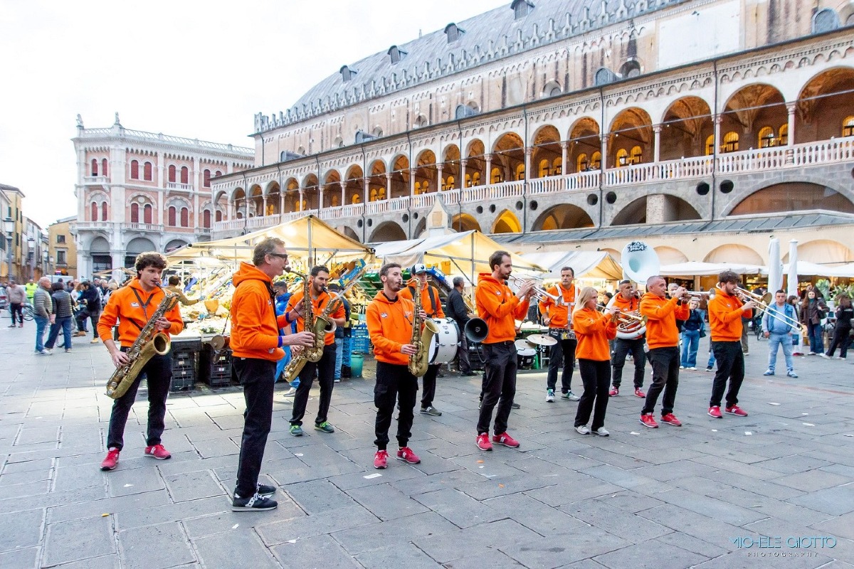 Padova Jazz Festival, il 3 ottobre anteprima itinerante con la MagicaBoola Brass Band