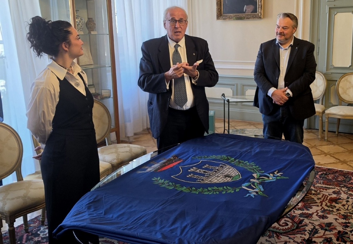 La bandiera di Gorizia a Barraonda, il team velico ambasciatore di GO!2025