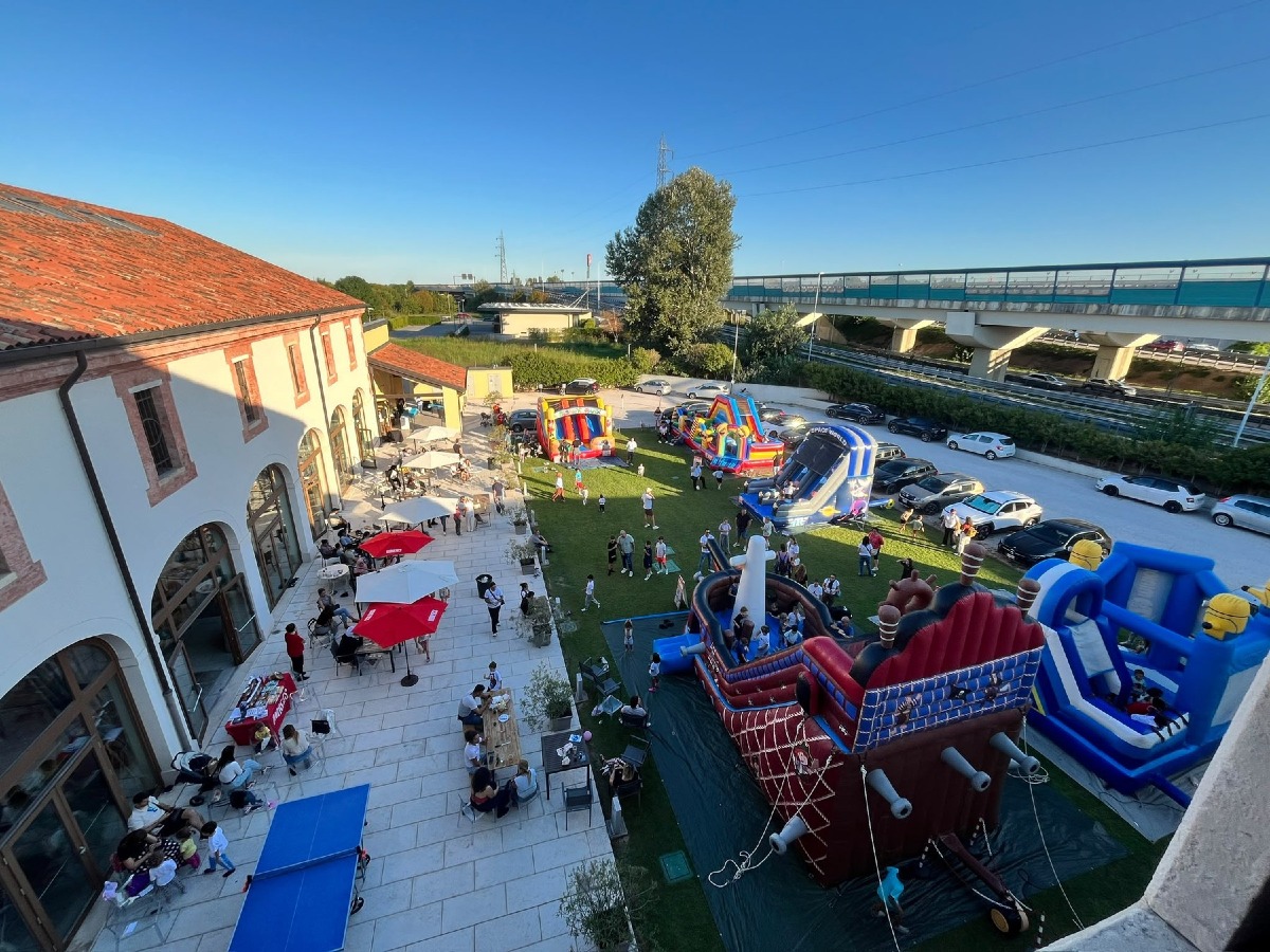 Centinaia di famiglie al Parco Gonfiabili di Padova, prossimo evento Halloween