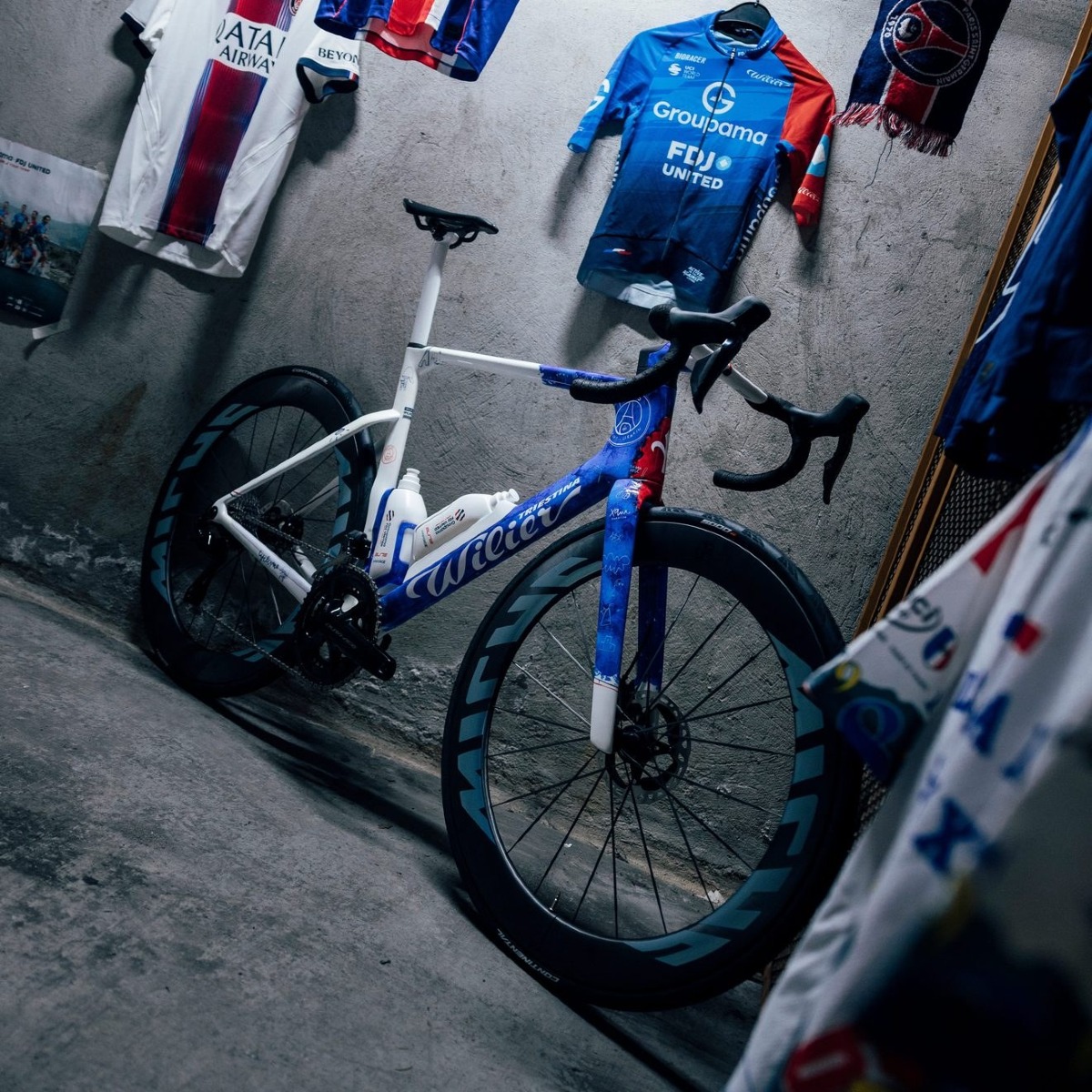 Wilier Triestina mette all’asta 5 Filante SLR ID2 We Ride Paris da 12.295 euro
