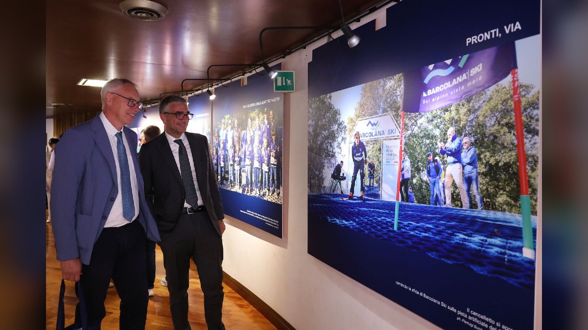 Trieste, in Consiglio regionale la mostra Barcolana Ski: 24 pannelli fino al 29 ottobre - 