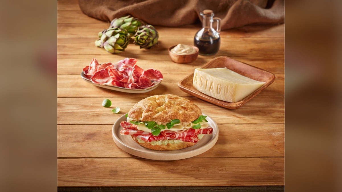 Asiago Dop in oltre 400 Autogrill e 570 locali La Piadineria con menu speciali - 