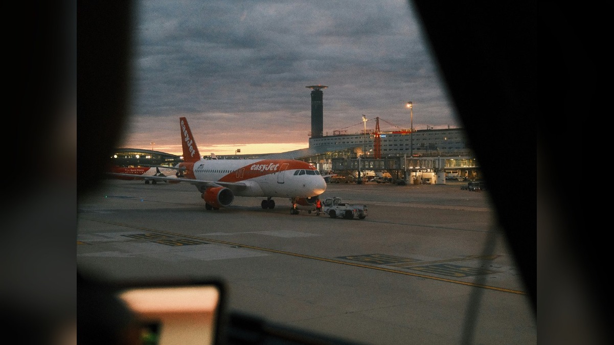 Cancellato il volo EasyJet Venezia-Parigi, passeggeri bloccati in aeroporto - 