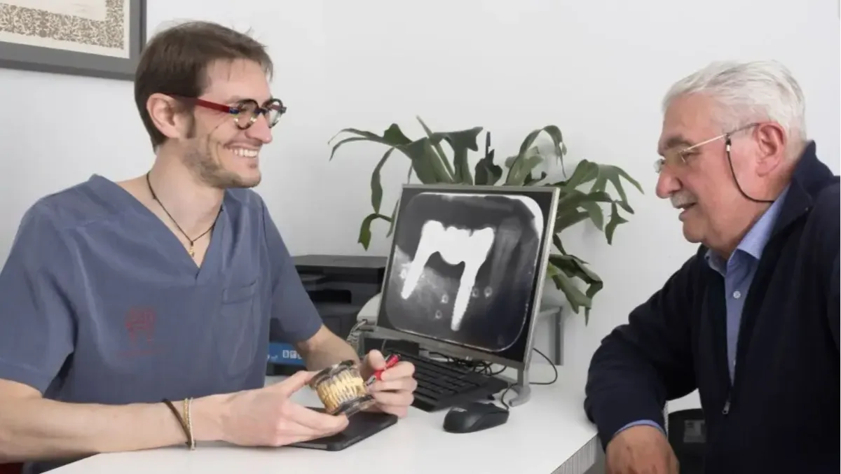 Impianto dentale a Carrara: il percorso implantare di Odontoiatria Romanelli tra esperienza e tecnologia digitale - 