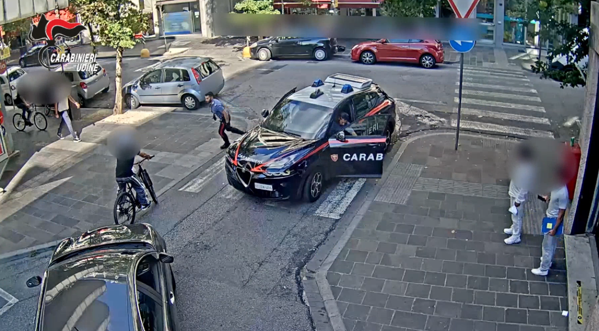 «Sono un avvocato, prepari soldi e gioielli»: due denunciati a Udine | VIDEO - 