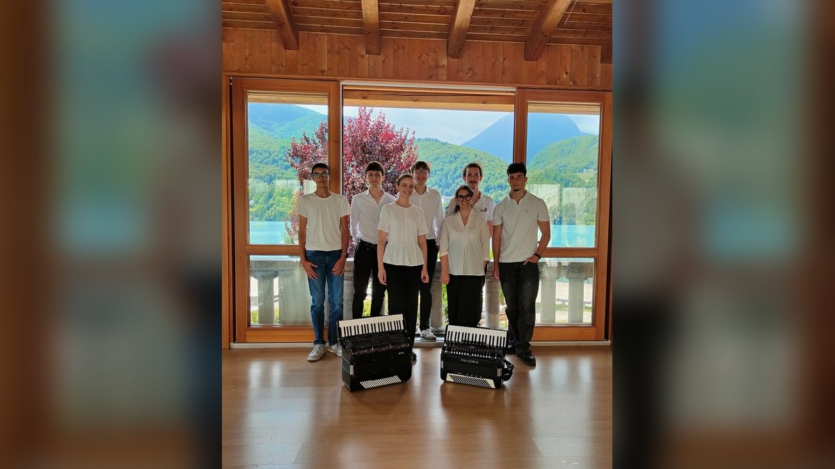 Fadiesis Accordion Ensemble in concerto al Centro Diurno Le Betulle di Zoppola - 