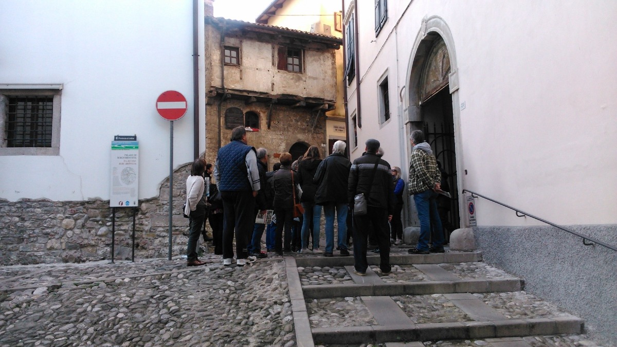 Trekking urbano a Cividale del Friuli il 31 ottobre tra vigne, musei e centro storico - 
